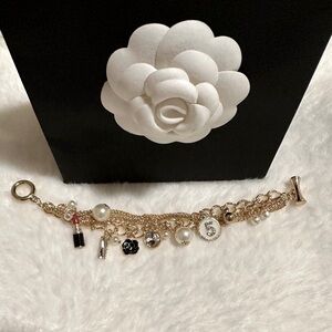 Luxurious Bracelet Gold-tone Fashion Jewelry